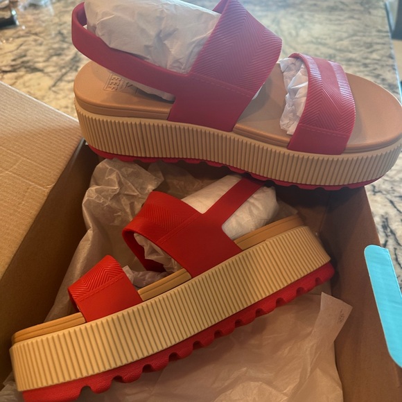 Reef Women's Water Vista Higher Sandals in Red - Picture 4 of 4